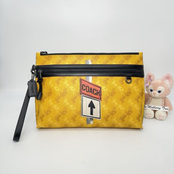 Coach F84738 Carryall Pouch With Horse And Carriage Print Jay Shells NWT $298 - Picture 1 of 9